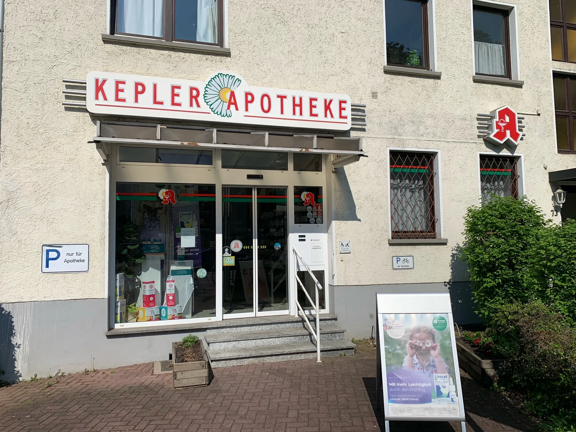 Apotheke außen